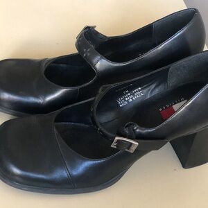 Black Classic Tommy Hilfiger Heels